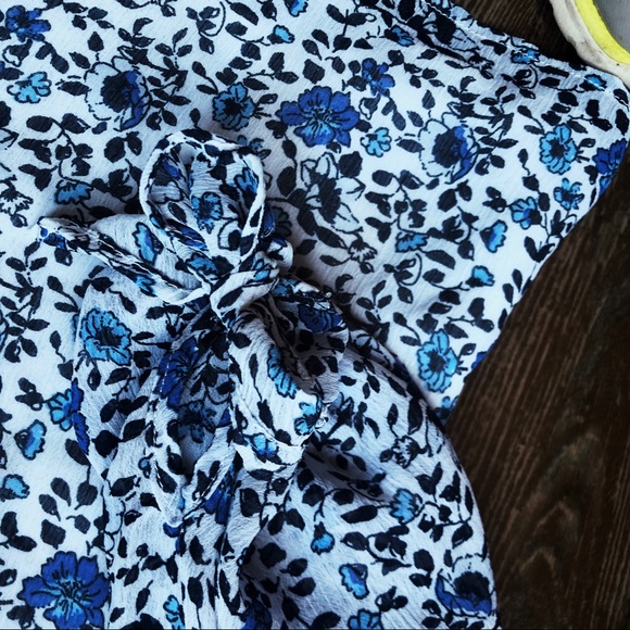 Kenzie off the shoulder top, M - Picture 2 of 4